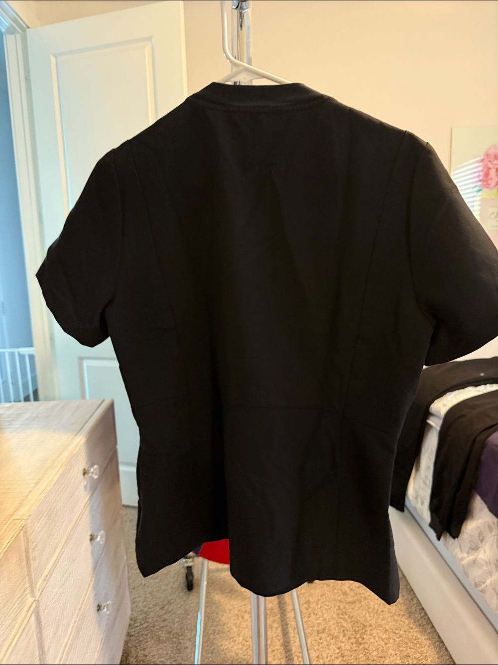 Figs slim Odesa top in black - Medium - Picture 5 of 5